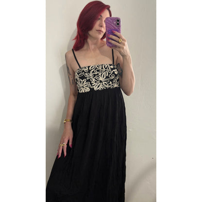 Maxi black